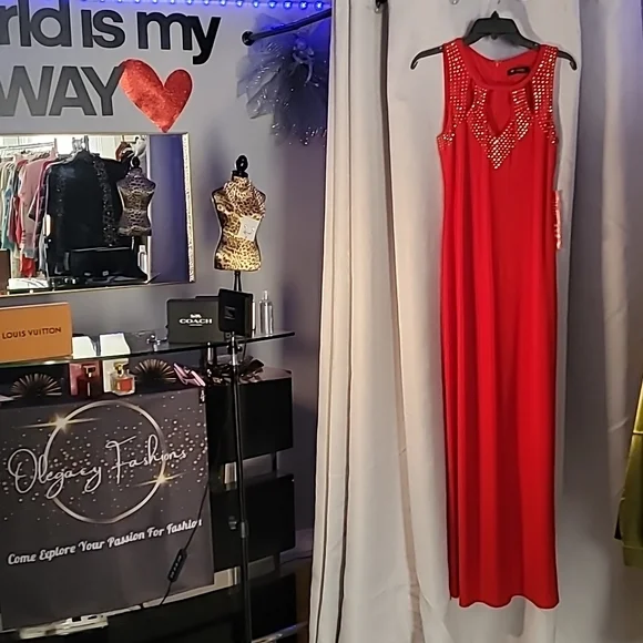 chinese dress ladies Buy Guess Women's Sleeveless Marisol Maxi Dress, Sultry red, XS at Amazon.in